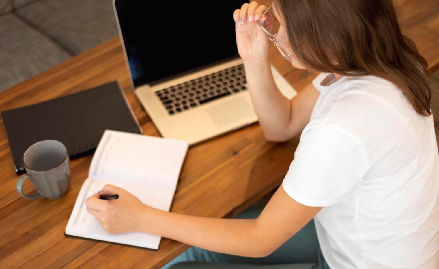 專業的預算規劃諮詢環境，展示我們的服務空間